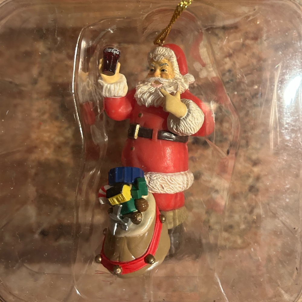 Coca-Cola Trim A Tree Collection 1990’s Resin Santa Ornament w/toys. Vintage